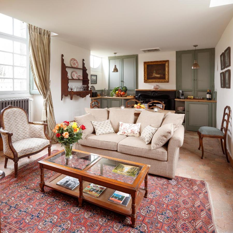 Ferienwohnung Le Domaine De Fleury - Pierres D'Histoire Exterior foto