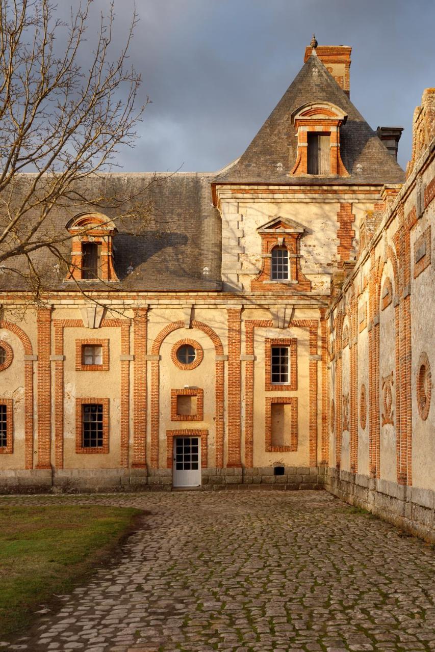 Ferienwohnung Le Domaine De Fleury - Pierres D'Histoire Exterior foto