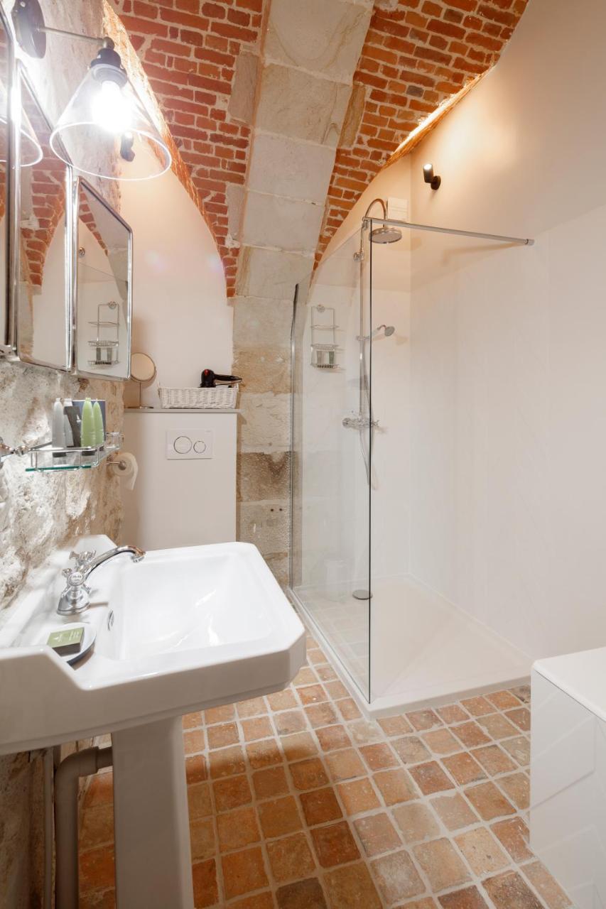 Ferienwohnung Le Domaine De Fleury - Pierres D'Histoire Exterior foto