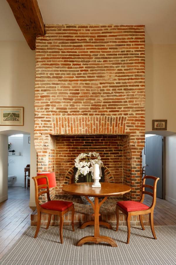 Ferienwohnung Le Domaine De Fleury - Pierres D'Histoire Exterior foto