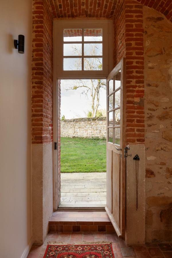 Ferienwohnung Le Domaine De Fleury - Pierres D'Histoire Exterior foto